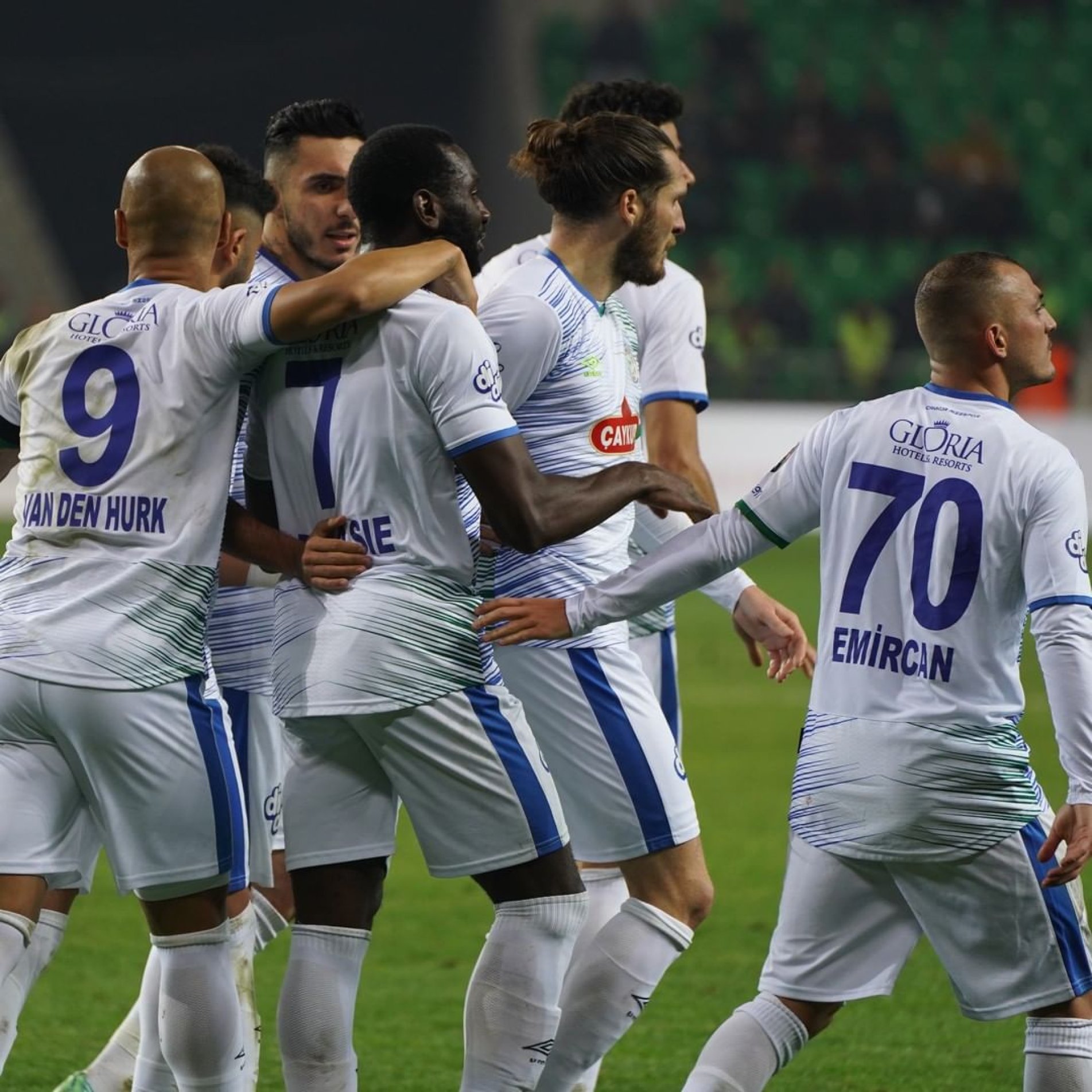 ÇAYKUR RİZESPOR SAHASINDA BOLUSPOR'U KONUK EDİYOR