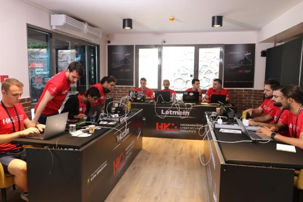 'Hack Karadeniz' finalistleri yarışıyor