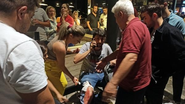 AVM'nin güvenlik görevlisi, 'park' nedeniyle tartıştığı öğretmeni bacağından bıçakladı