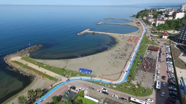 Karadeniz’de uygulanan projeyle kum plajlar genişliyor, sahiller eskiye dönüyor