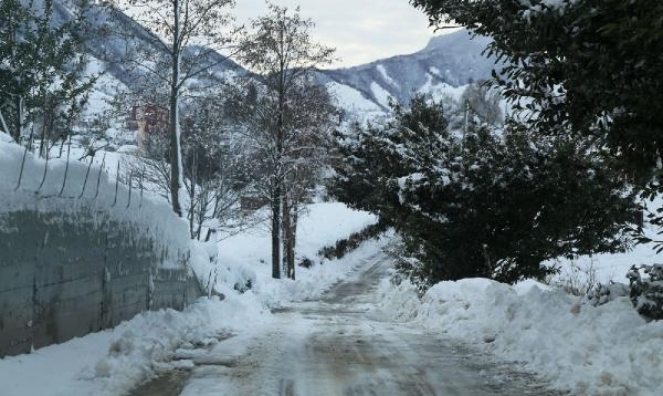 Rize’de eğitime kar engeli