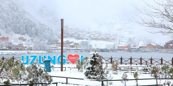 Uzungöl'de kar güzelliği