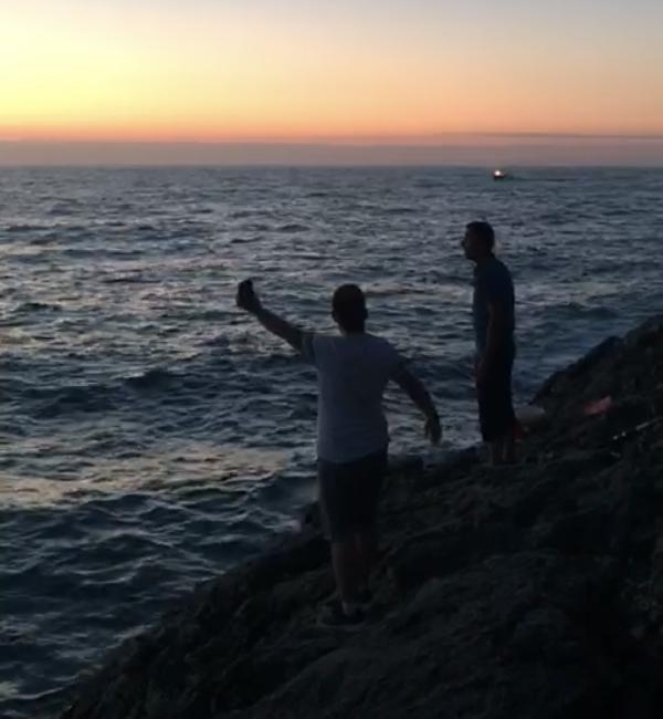 Denize düşen balıkçıyı, Sahil Güvenlik kurtardı