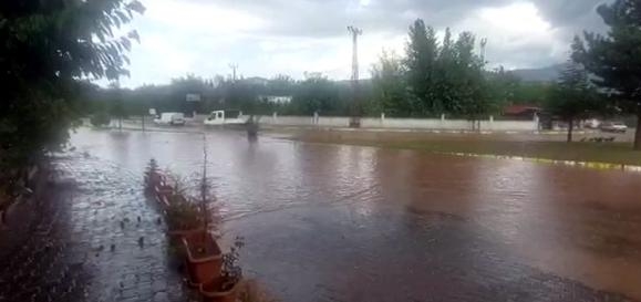 Tokat'ta sağanak etkili oldu