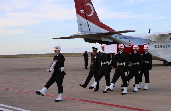 Şehit Piyade Sözleşmeli Er Ünal'ın cenazesi Giresun'da