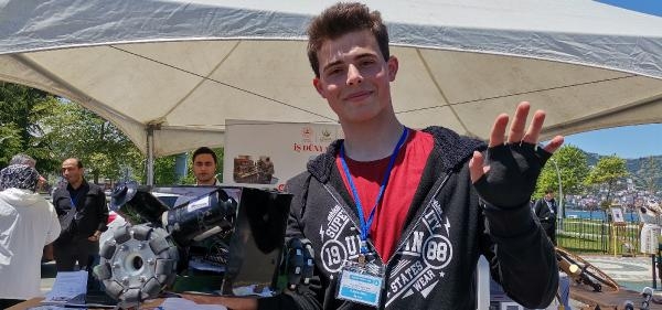 Liseli Muhammet, 1,5 ayda insansız kara aracı üretti