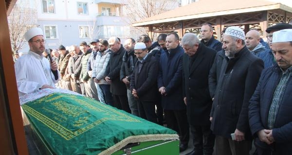 İğne yapıldıktan sonra fenalaşıp ölen Melis toprağa verildi