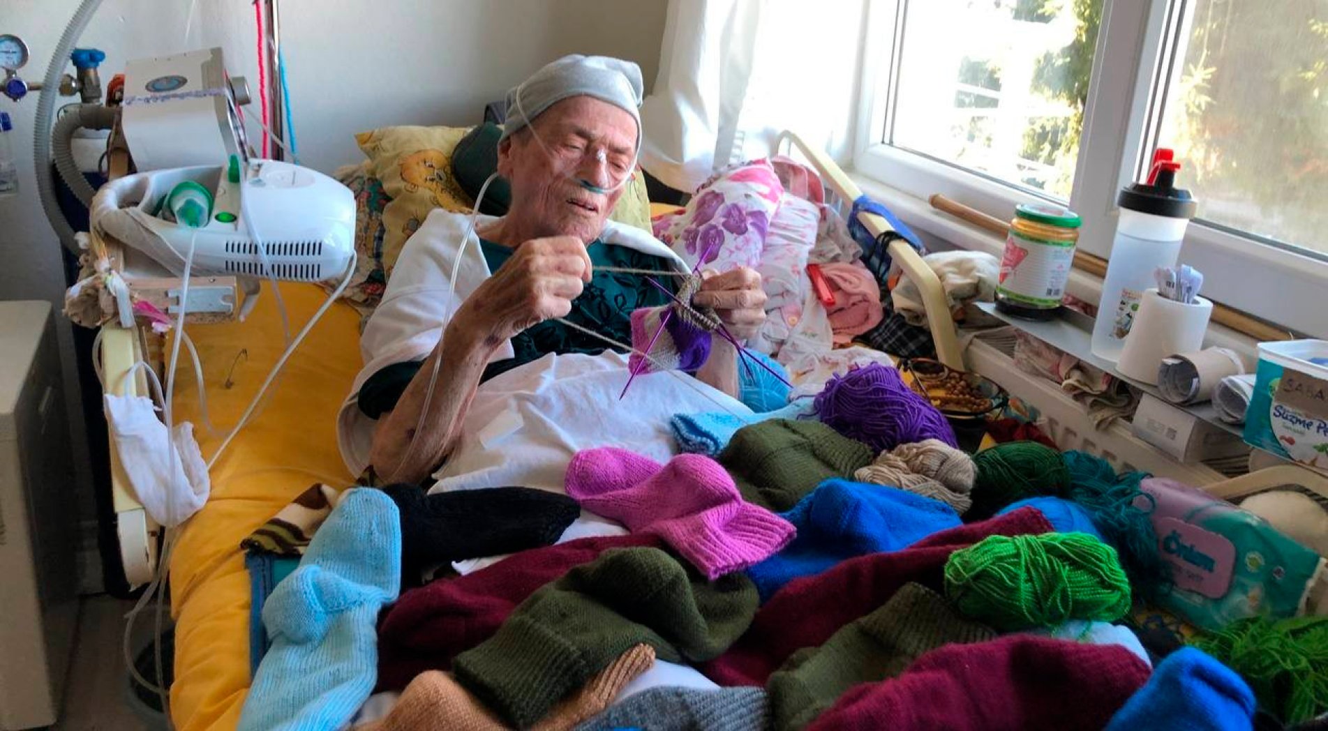 Askerler Üşümesin Diye Çorap Ören Meliye Nine Hayatını Kaybetti