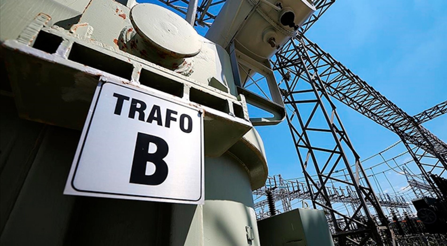 Elektrik üretimi 94 milyon 995 bin 97 megavatsaat oldu