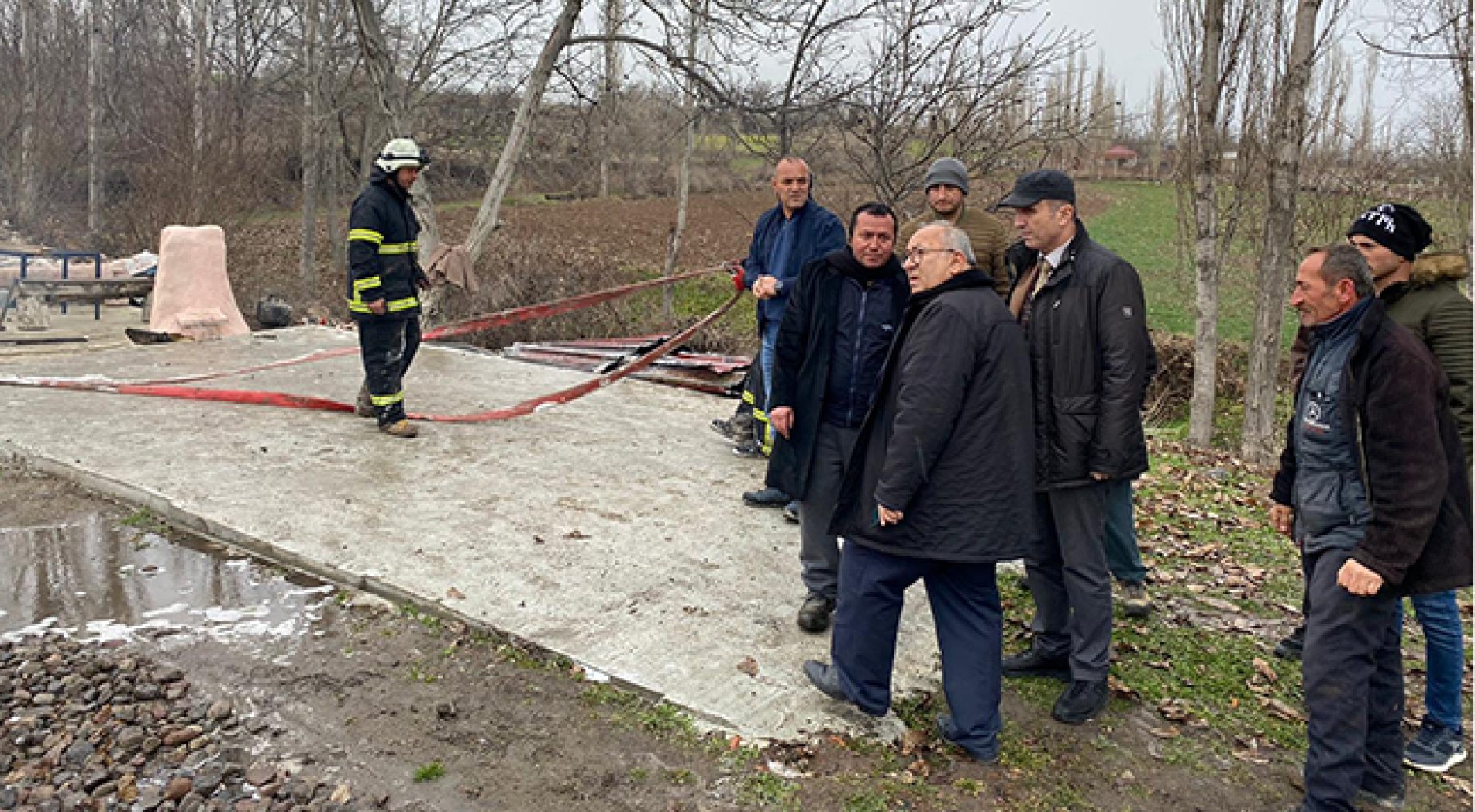 Yangın çıkan ev kullanılamaz hale geldi