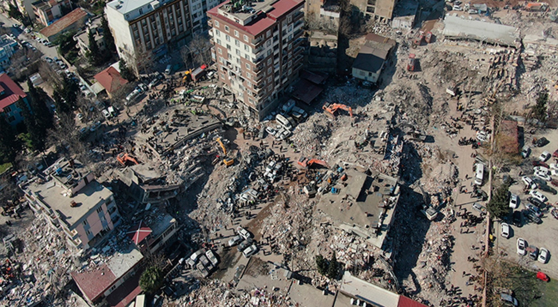 İsviçre Sismoloji Servisi Direktörü Wiemer: 'Böyle büyük bir deprem gerçekten çok nadirdir'