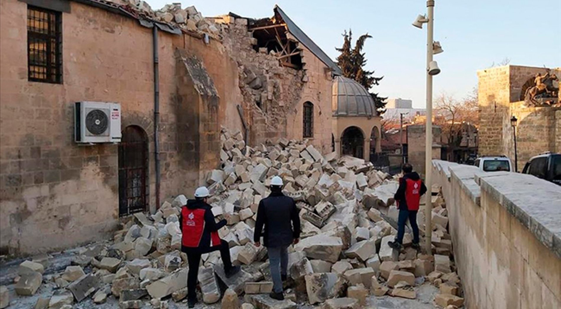 Depremden etkilen illerdeki kültürel miras koruma altına alındı