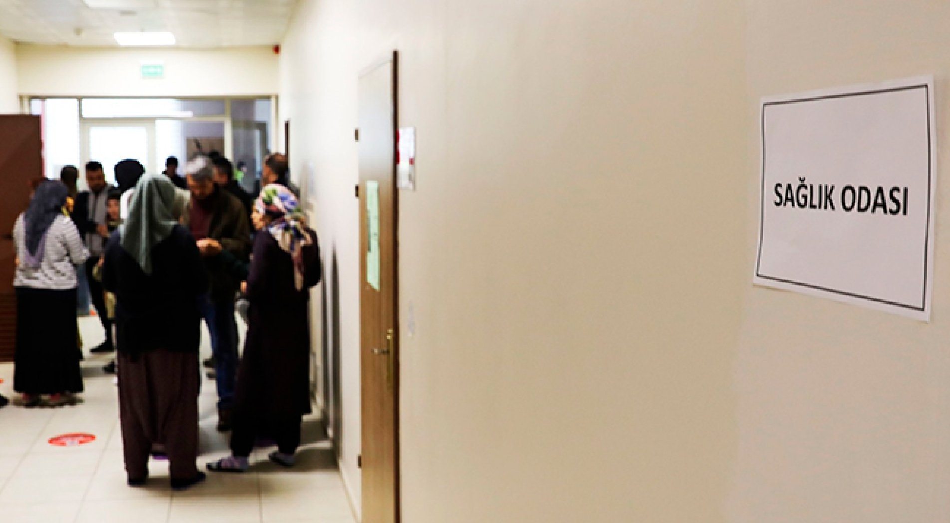 Rahatsızlığı olan depremzedeler kaldıkları yurtlarda muayene ediliyor