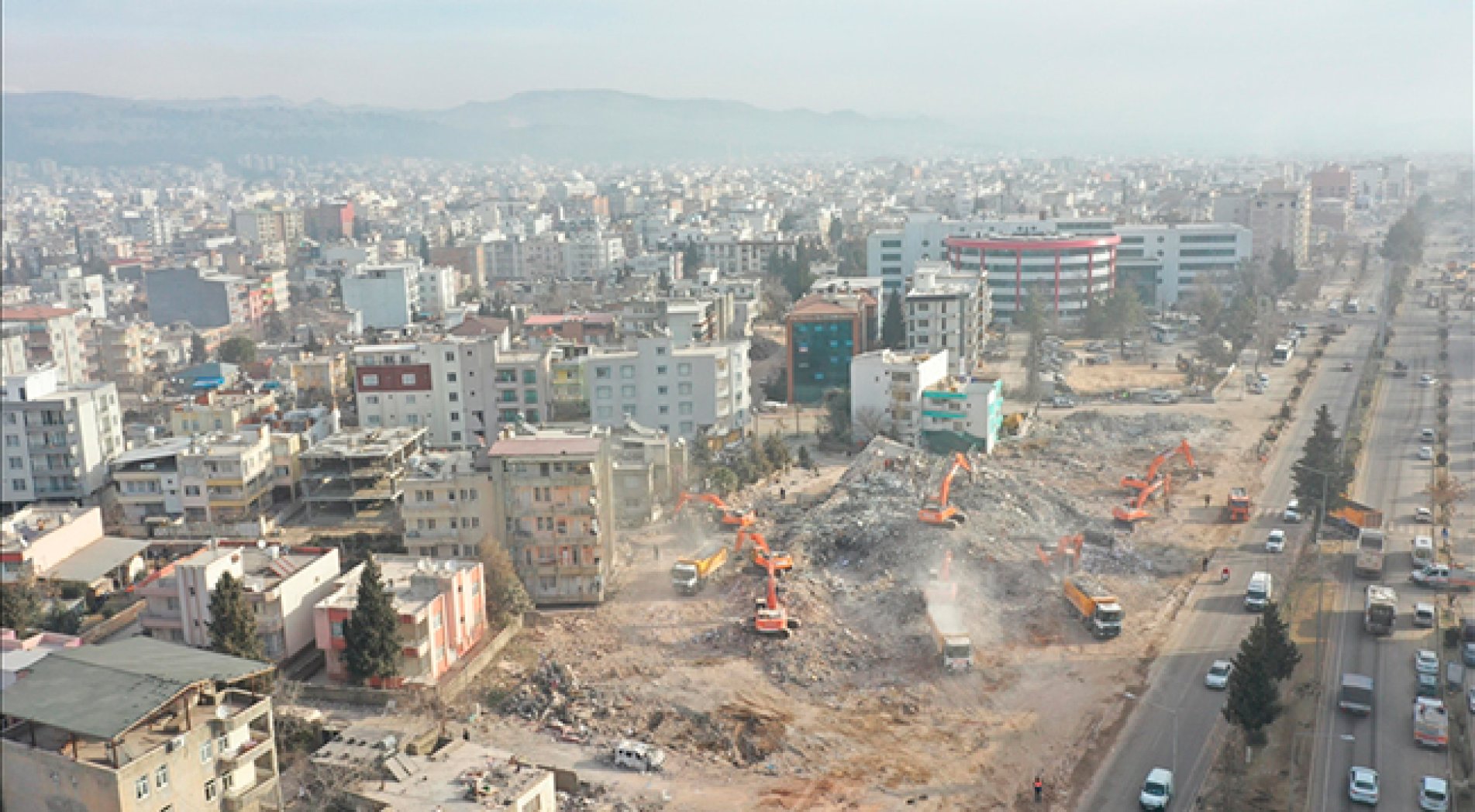 Deprem bölgesindeki 4 ilde bazı firmaların dahilde işleme izin süreleri uzatıldı