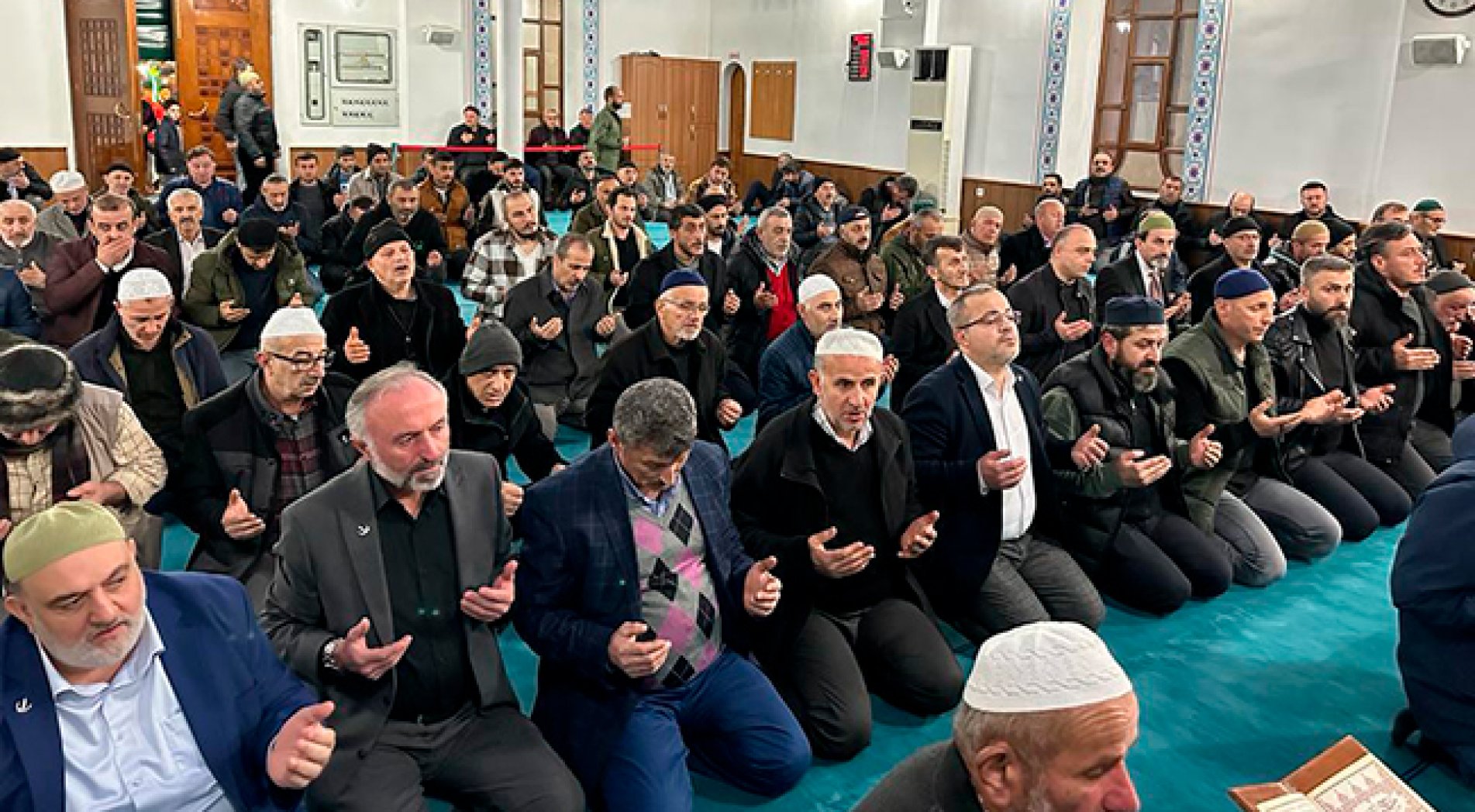 Rize'de Necmettin Erbakan İçin Mevlit Okutuldu