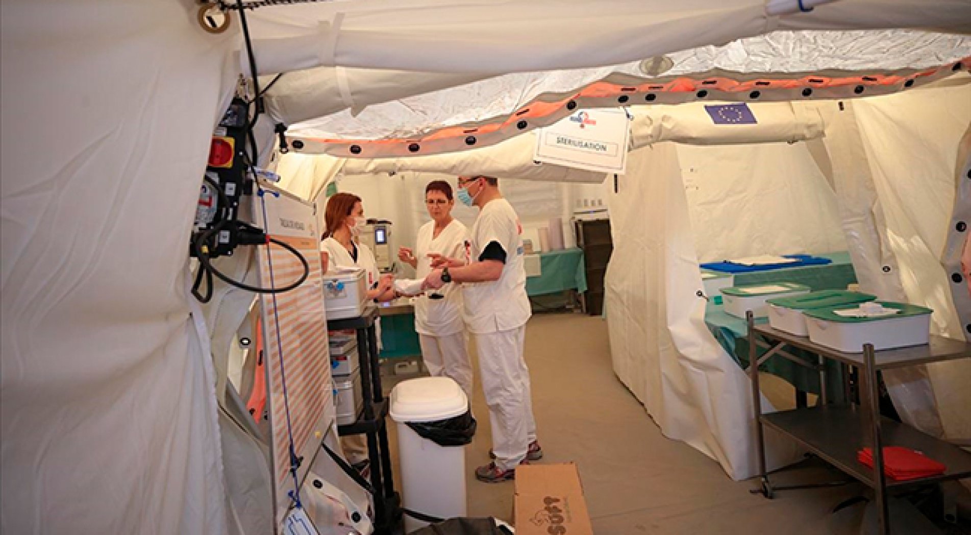 Fransız sağlık ekibi Adıyaman'da depremzedelere hizmet veriyor