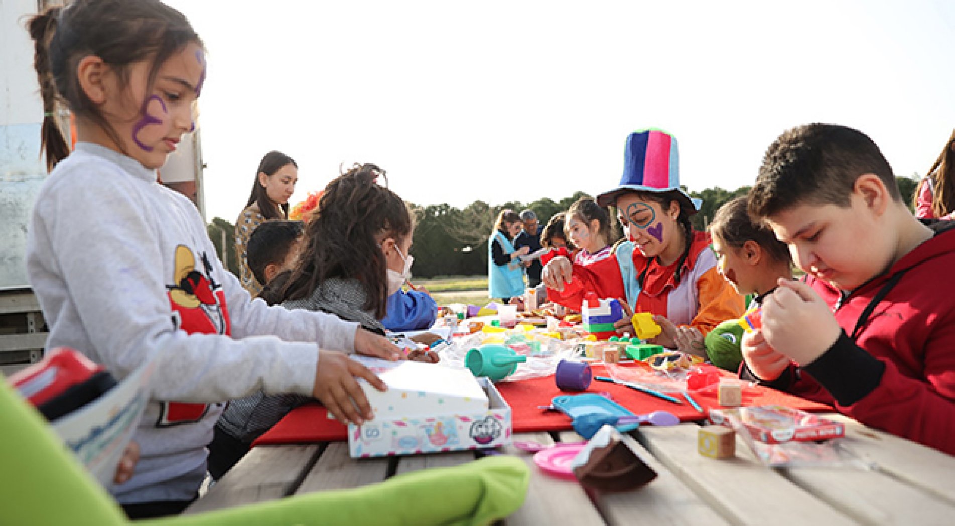 LÖSEV depremzedelerin hizmetinde