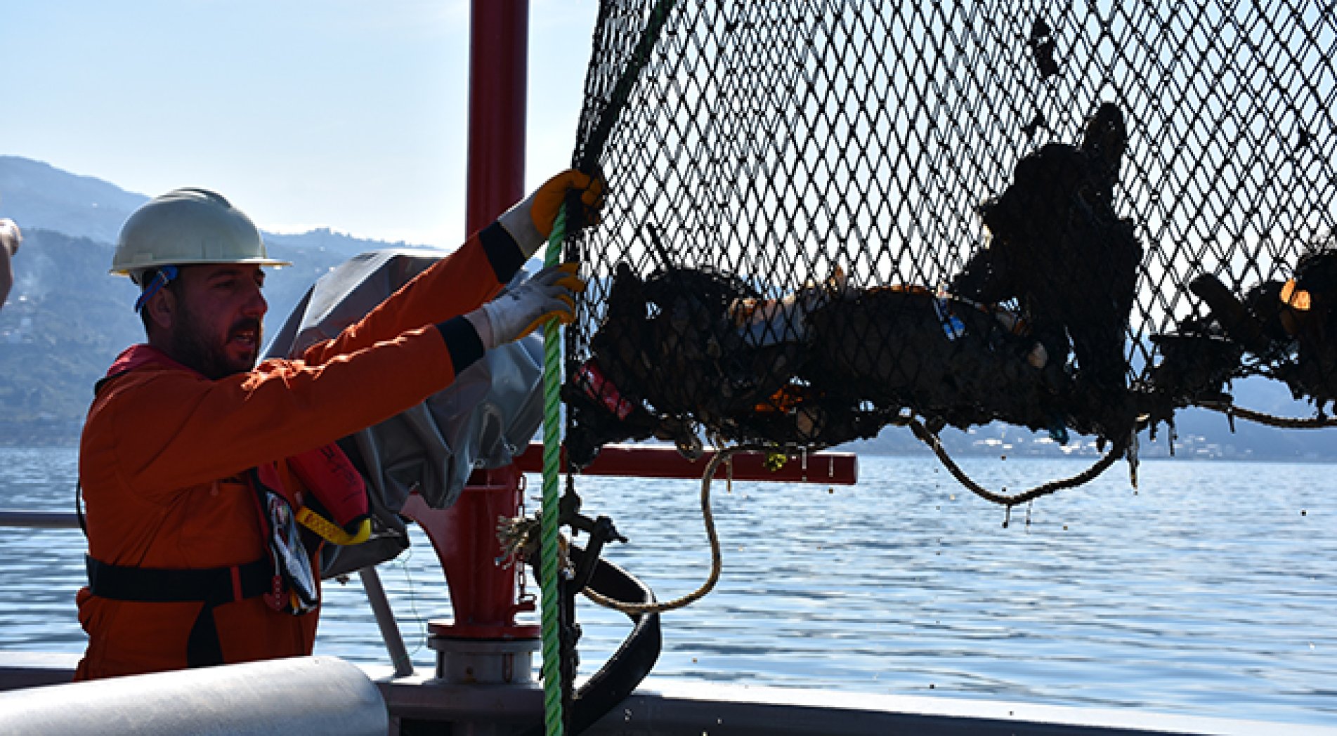KTÜ'nün deniz çöplerinin azaltılması amacıyla hazırladığı projesi sona erdi