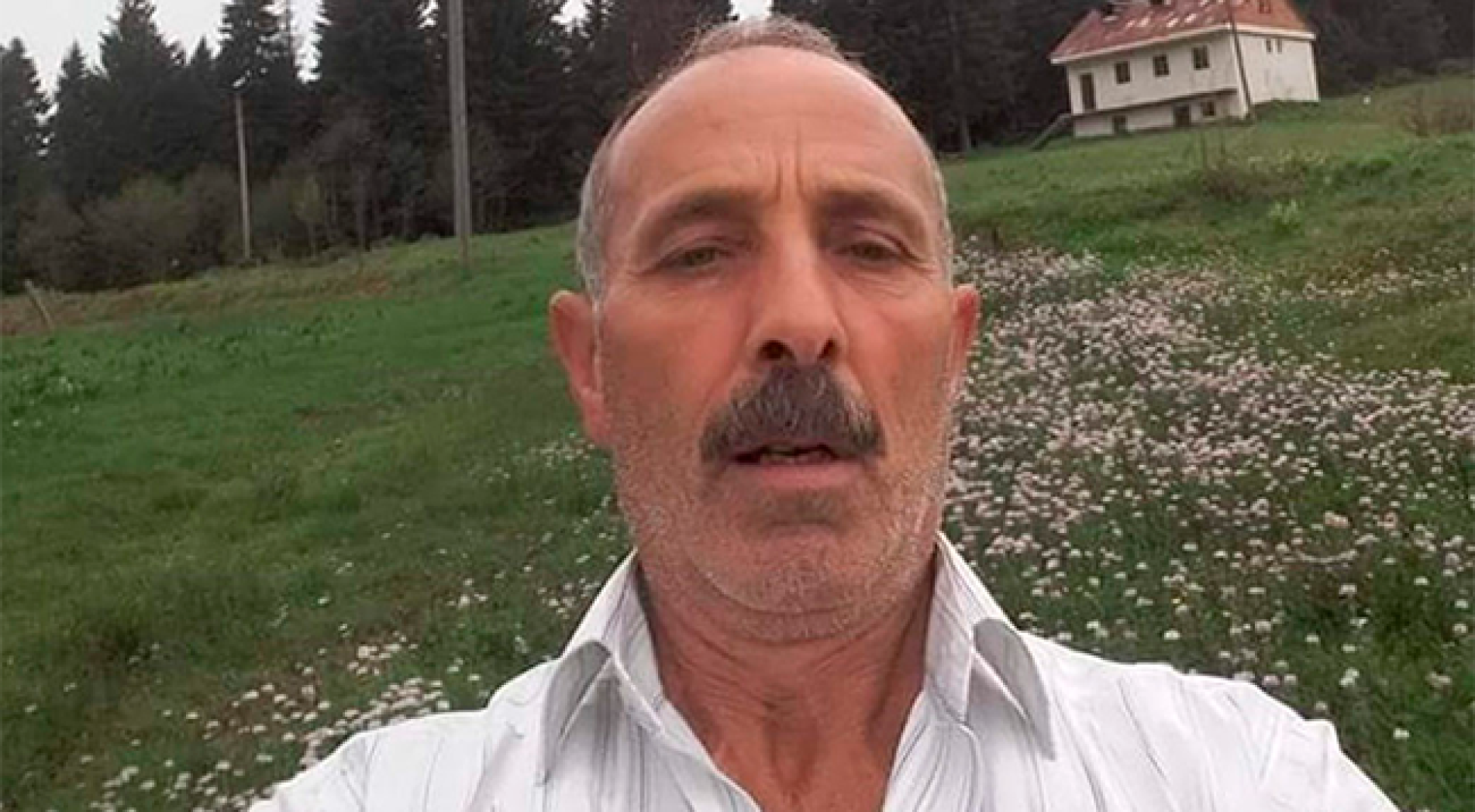 Kestiği ağacın altında kalan adam 14 gün sonra yaşamını yitirdi