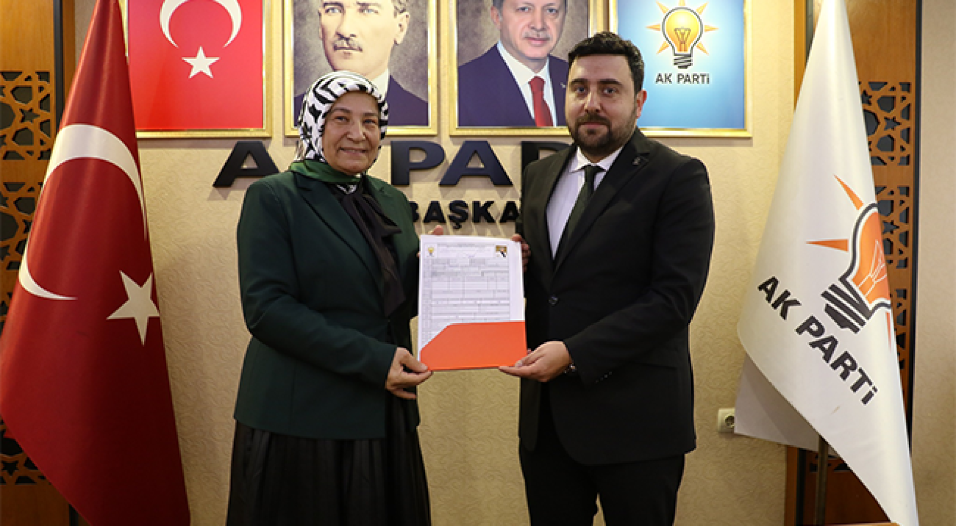 Nuran Alim AK Parti'den aday adaylık başvurusunu yaptı