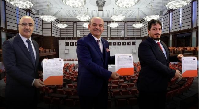 Rize AK Parti'de aday yoğunluğu yaşanıyor