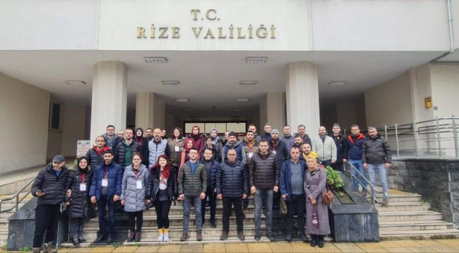 Rize'den deprem bölgesine eğitim desteği