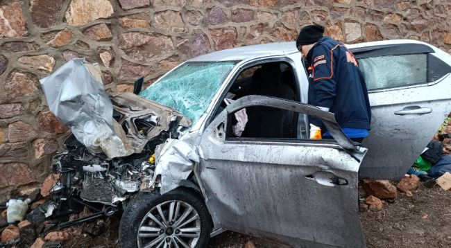 Gümüşhane'de kaza: 2 yaralı