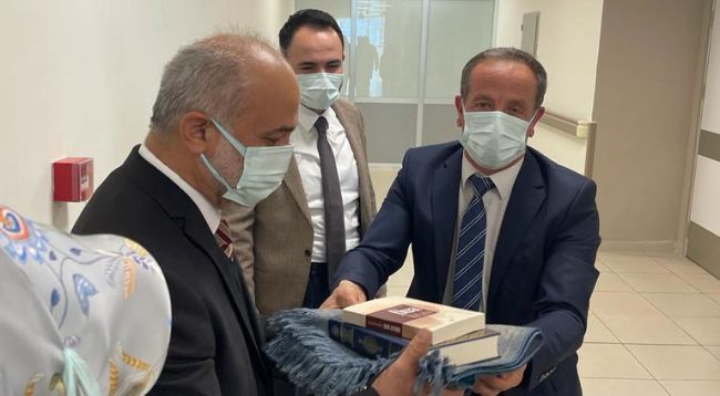 Giresun il müftülüğünden Kur'an-ı Kerim hediyesi