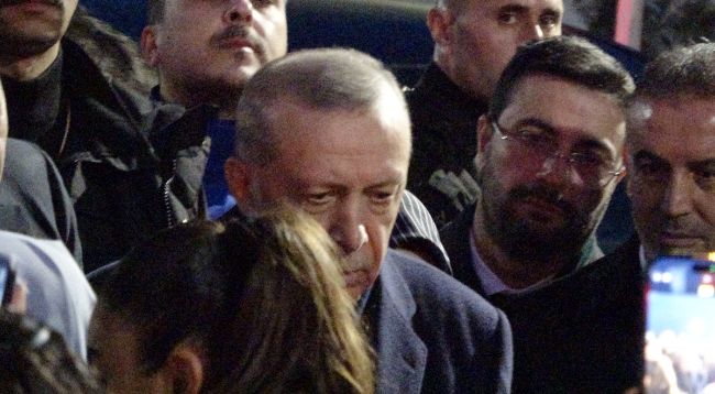 Cumhurbaşkanı ilk iftarını depremzedelerle açtı