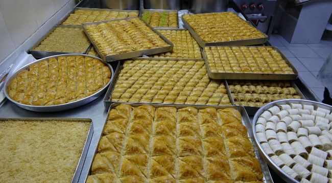 Ramazan sofralarının vazgeçilmezi 'Laz Böreği'