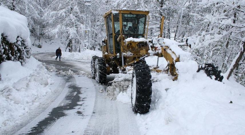 Rize'de köy yolları kapandı
