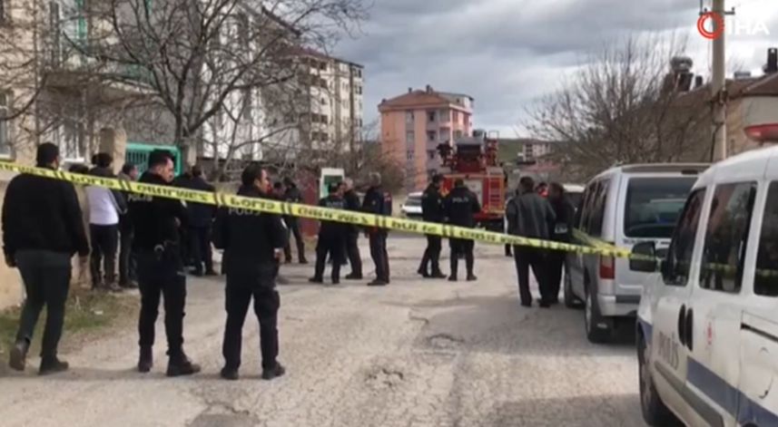Bir evde 6 kişi ölü bulundu