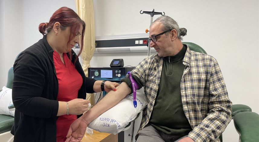 Ozon tedavisiyle huzursuz bacak sendromunun etkilerini yendi