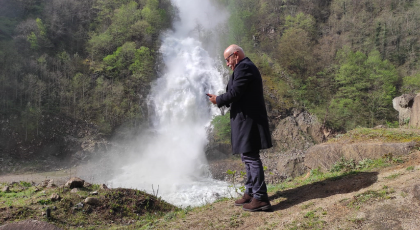 Giresun'da yapay şelale ilgi görüyor