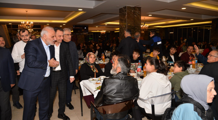 Maçkalılar Zorluoğlu ile iftarda buluştu