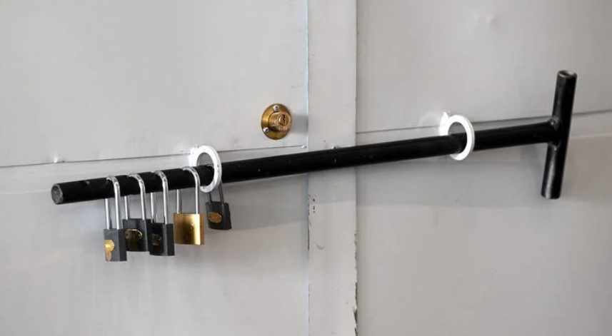 Yurt dışı seçmenlerin oyları 5 kilitli odada korunuyor