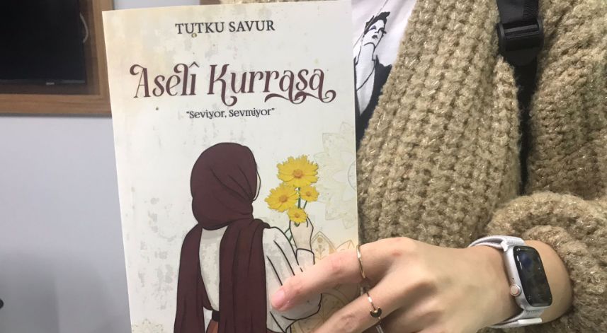 Rizeli Tutku Savur ilk kitabını çıkardı