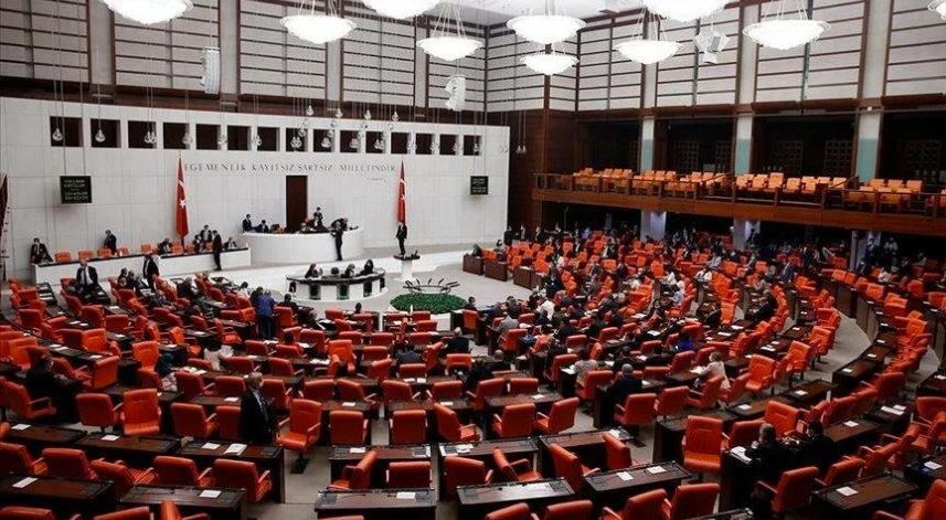 Kadınların siyasetteki temsil oranı Cumhuriyet tarihinin en üst seviyesinde