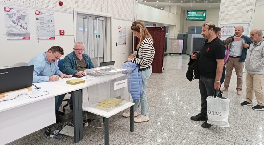 Sarp Sınır Kapısında Cumhurbaşkanlığı seçimi için ikinci tur oy kullanma işlemleri başladı