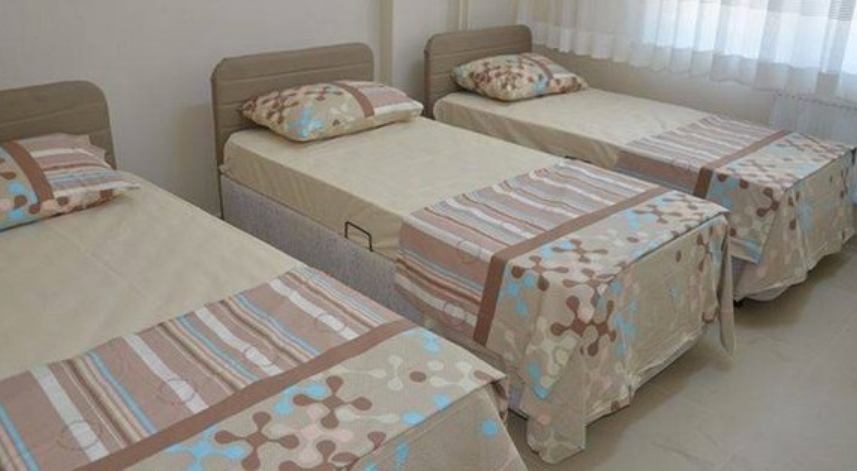 Depremin yaraları GSB yurtlarında sarılıyor