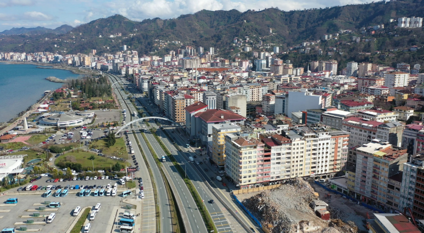 Rize'de deprem için önlem kapsamında 6 bin binaya risk testi yapılacak