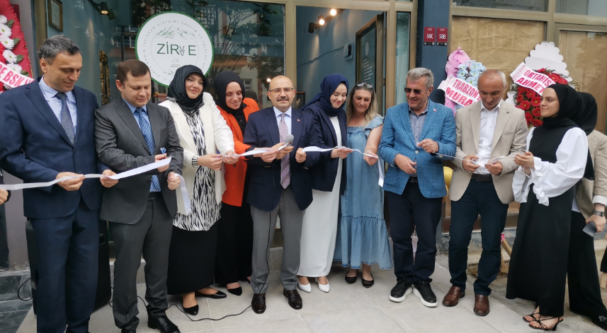 Of'ta Zirve Kadın İstihdam Girişimi Üretim ve İşletme Kooperatifi açıldı