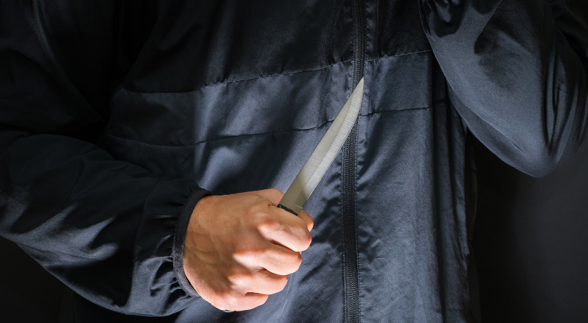 Bıçaklı kavgada yaralanan kişi hastanede öldü