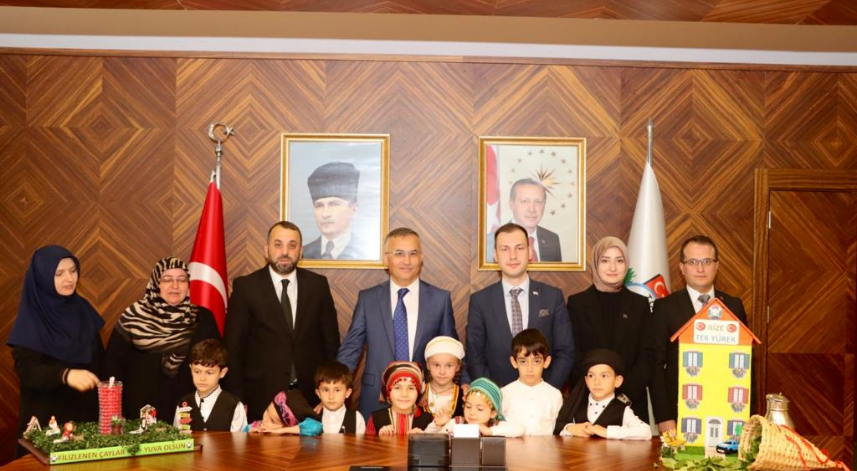 Çay Sokağı Projesi'ne Minik Öğrencilerden Kocaman Destek