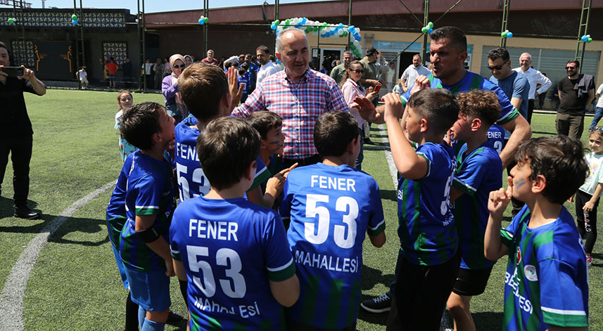 Rize'de futbol turnuvası renkli görüntülerle tamamlandı