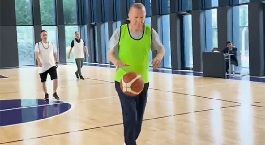  Cumhurbaşkanı Erdoğan'ın basketbol oynadığı anlar