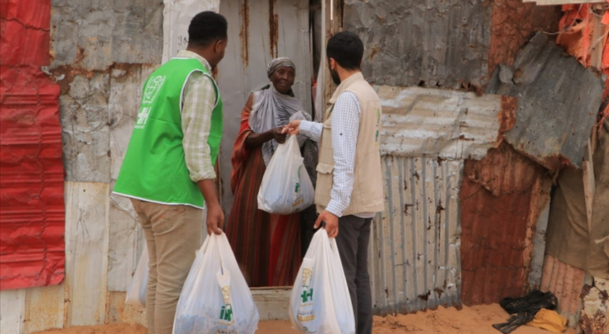 İHH 3 milyona yakın kişiye kurban eti ulaştırdı