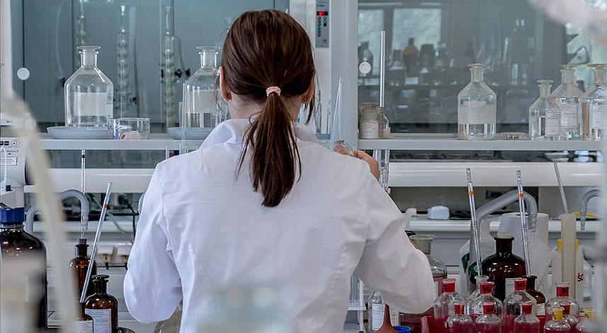 Araştırmacılar yaşlanmaya yol açan hücreleri yok edebilecek molekül keşfetti