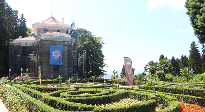 Atatürk'ün vasiyetini yazdığı 133 yıllık köşkte restorasyon çalışmaları titizlikle sürüyor