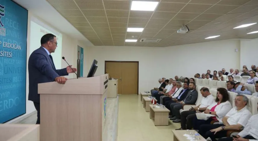 Okul Yöneticilerine, RTEÜ Hakkında Bilgiler Verildi